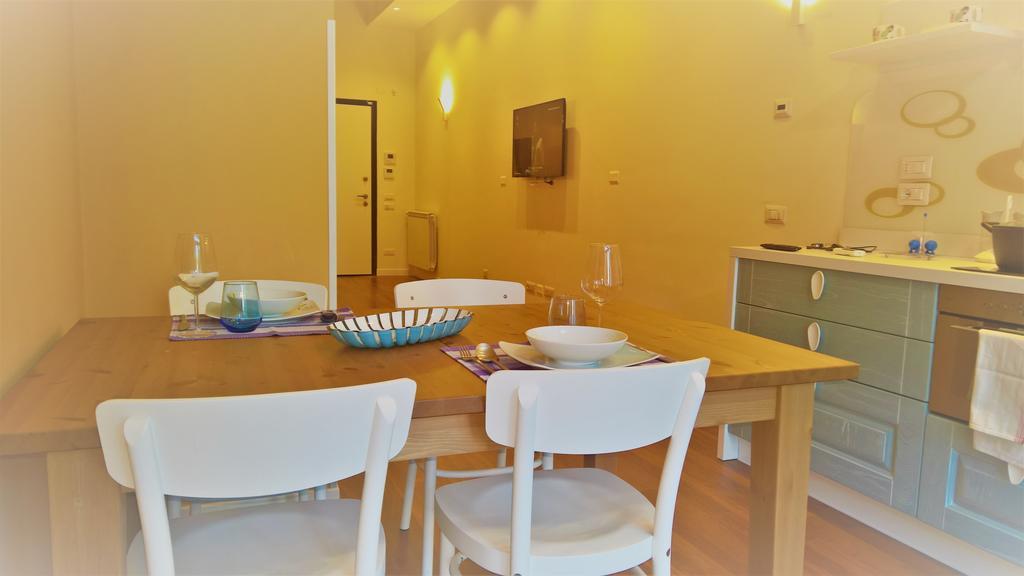 Sacra Famiglia Ausonia Apartment Palermo Bagian luar foto
