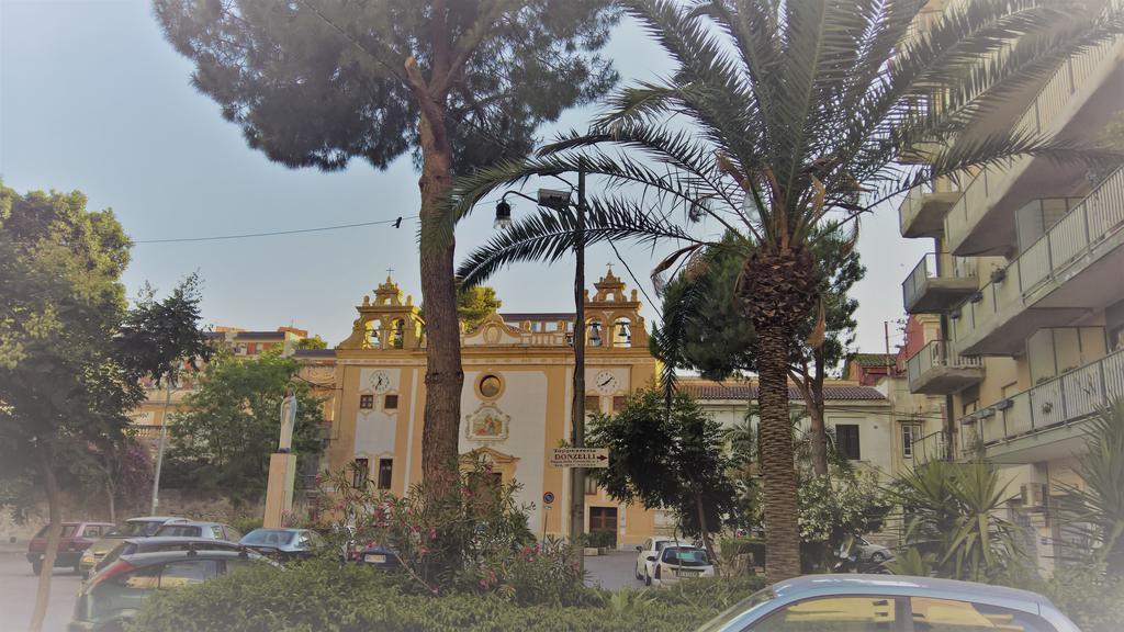 Sacra Famiglia Ausonia Apartment Palermo Bagian luar foto