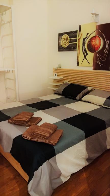 Sacra Famiglia Ausonia Apartment Palermo Bagian luar foto